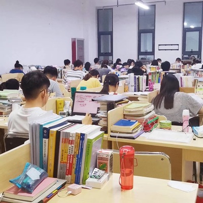河南鄭在教育信息咨詢 點亮學習之路的明燈